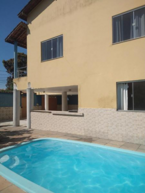 Casa com Piscina